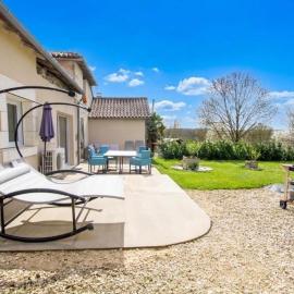 Maison climatisée avec jardin privatif et parking