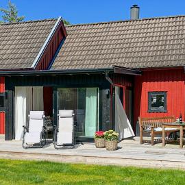 Gorgeous Home In Ängelholm With Wifi, hotel in Ängelholm