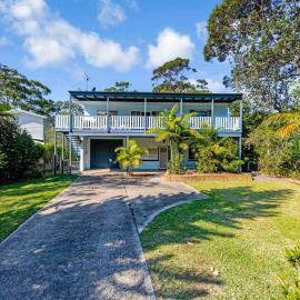 Relaxed Beach House Near Broulee Beach