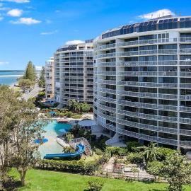 Gemini Resort 55 Stunning Ocean Views, Hotel in Golden Beach
