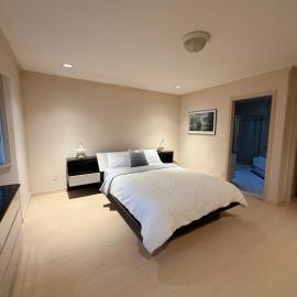Spacious 5 BR Family Home Near YVR&Vancouver، فندق في ريتشموند