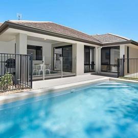 Hideaway -4BR Family Home with Pool, Near Beach