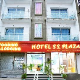 S S Plaza, hotel en mayapur