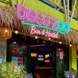 DISCO ZOO Bar & Hostel, hotel in Hat Rin