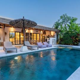Villa Ruta I - Sumptuous 2BR Luxury Villa next to Luna Beach Club and Nyanyi Beach