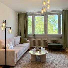 Stilvolle Wohlfühloase mit sonnigem Balkon, hotel v destinácii Hilden