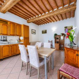 Signa Comfort House - Accogliente Appartamento con Spazio all'aperto, hotel a Signa