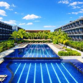 Courtyard by Marriott Phuket Chalong Bay Resort、シャロンのホテル