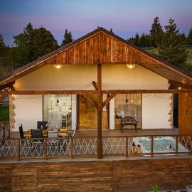 Cozy Living, hotel en Dealu Negru
