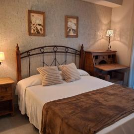 Hostal Casa Juan โรงแรมในกาสเตฮอน เด โซส