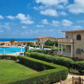 North Coast Marwa Resort Villa فيلا بالساحل الشمالي بقريه المروه, hotel i Dawwār ‘Abd Allāh
