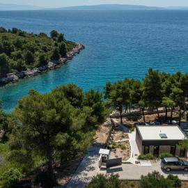 Bloketa Beach House, Hotel in Okrug Gornji