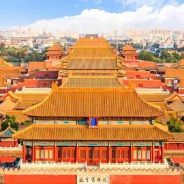 Happy Dragon Saga Hotel with terrace -- Free wifi with fluent English speaking Tourist ticket service & food recommendation Near Tian ' AnMen Forbidden City , Wangfujing walking street , Easy to get any tour sights by metro, viešbutis Pekine