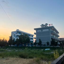 Hotel Jurgen, hotell sihtkohas Velipojë