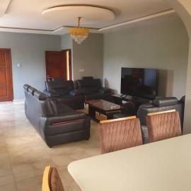 villa HALAL, Hotel in Mfou
