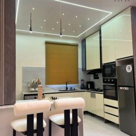 Zayns Apartment Luxury Shortlet Lekki, מלון בMoba