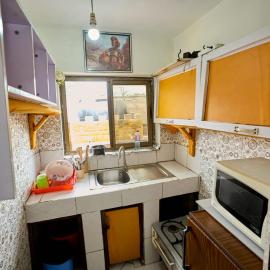 A & J Services, hotel i Tesa