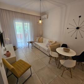 Blue Horizon Seaview Apartment