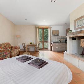 Studio au Pied de Puycelsi