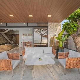 Villa Seresa Beachfront- La Union, hotell sihtkohas Bacnotan