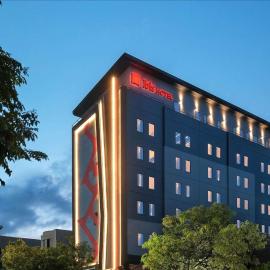 ibis Surabaya Tidar, hotel a Surabaya