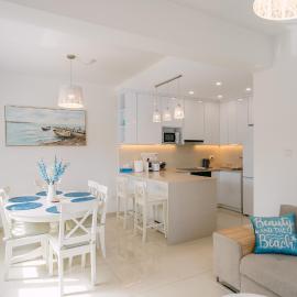 Myrtiana 10, hotell i Voroklini