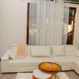 Serenity House Your Peaceful Modern Escape, hotel in Arusha