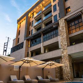 Amaya Hotel and Luxury Suites, hotel u gradu 'Kampala'