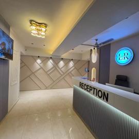 Hotel Lavish Regency, hotel em Ahmedabad