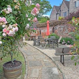 Ye Olde Stone House, hotel u gradu Saton Koldfild