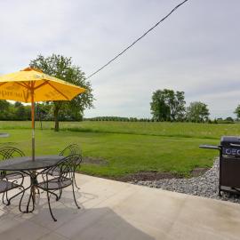 1 Mi to Dtwn & Beach! Port Clinton Family Escape, hotel in Port Clinton