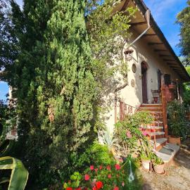 Villa Carla - vicino alla Riviera del Conero e ai Colli dell' Infinito
