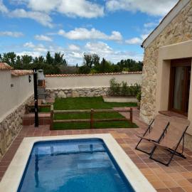Casa Rural Belladona, Hotel in Valdeprados