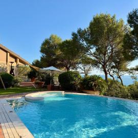 Villa Loncello by Toscana-Bella, hotel u gradu Chioma
