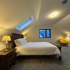 벨물릿에 위치한 호텔 Luxury King Suite and Family room Binghamstown