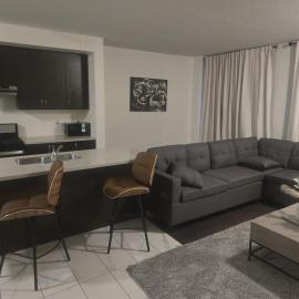 Short stay and exploring the city, hotel in Markham