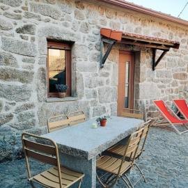 Casa dos Côtos., hotel in Castro Laboreiro