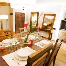 Apartaments Petit Saüc، فندق في تاوول