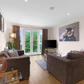 Heathrow Living 2BDR 2BA Apt by 360 Stays - Apt 11