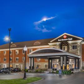 Best Western Plus 1000 Islands Hotel & Suites- Newly Renovated, hotel em Gananoque