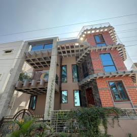 Luxury 3BR Villa BBQ Terrace 10 Guests Blr, hotel a Jigani