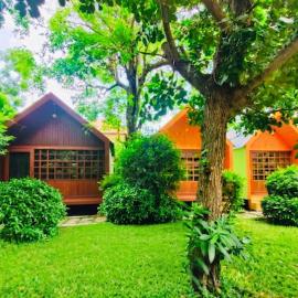 สวนไมตรีจิต รีสอร์ท, hotel sa Ban Khlong Si