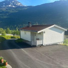 Narvik में, होटल Koselig hus i Beisfjord