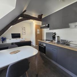 5 Charme & espace au cœur d'Ernée, hotel u gradu 'Ernée'