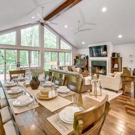 Riverwood: South Haven Retreat on 10 Acres