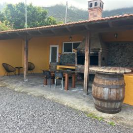 Casita con Barbacoa, hotel in Frontera