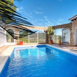 superbe maison familiale avec piscine vue montagne 10min de DENIA et 8min grandes plages