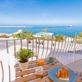 TheMana Family SeaView Apartment, hotel in Casamicciola Terme