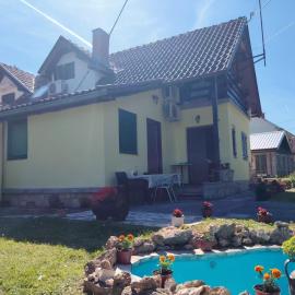 Apartmani Andrea, отель в городе Gornja Toplica