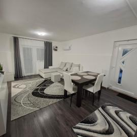 Kakukkfészek Apartmanok, hotel en Kiskunmajsa